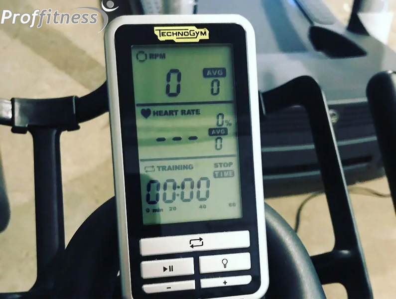 Профессиональный спинбайк сайкл Technogym Cycle Spin Bike with Console 0081 фото
